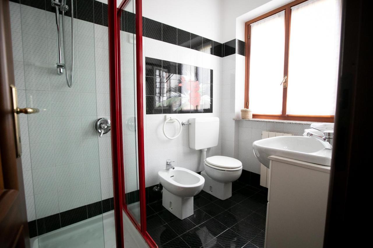 Iseolakerental - Casa Anita Riva di Solto Buitenkant foto